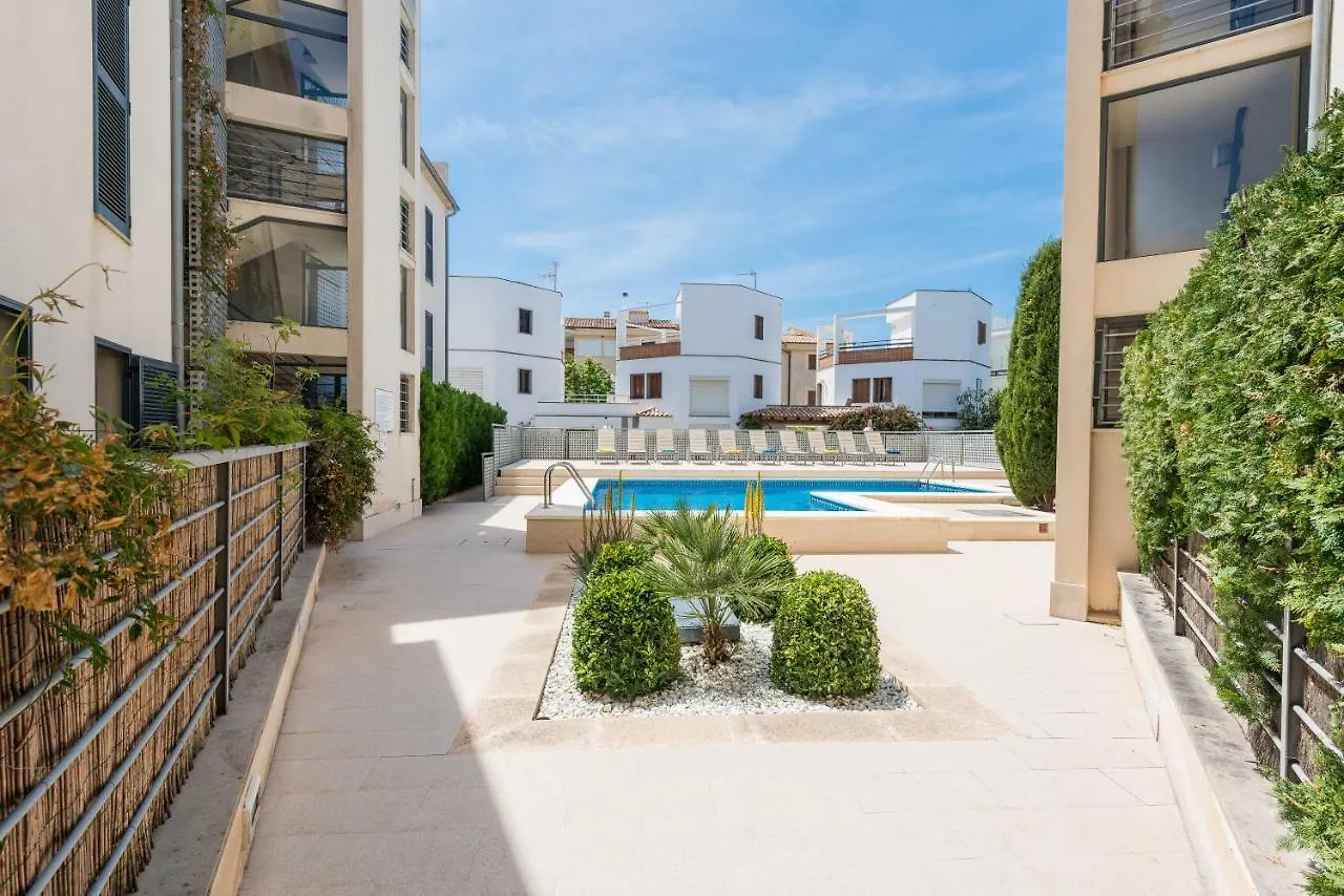 Residencial Llenaire Apartment Port de Pollenca